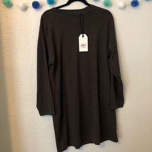 NWT Men’s Charcoal Light Sweater